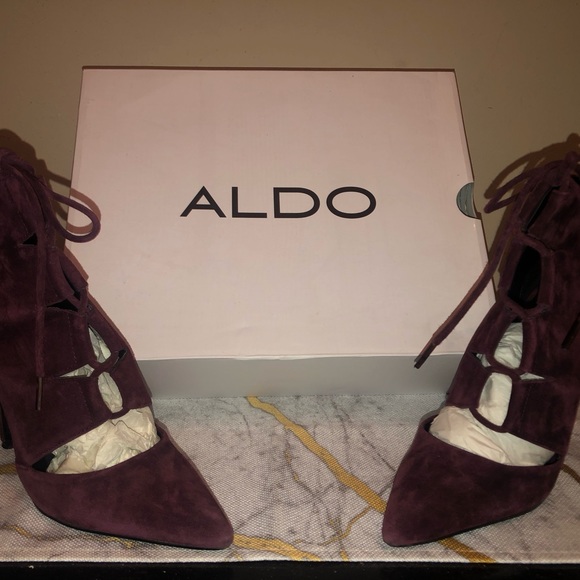 Aldo; suede lace-up bootie; very nice, classy and comfortable; very soft - Picture 13 of 15
